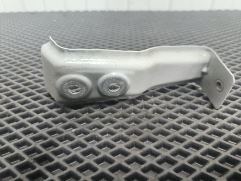 Кронштейн крыла, 1800 рублей, Балашиха