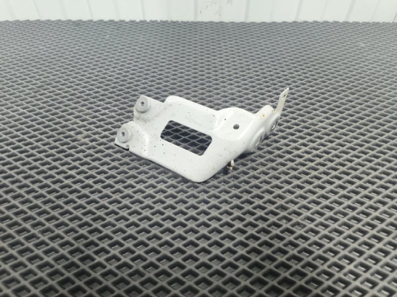 Кронштейн крыла, 2800 рублей, Балашиха