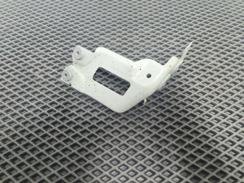 Кронштейн крыла, 2800 рублей, Балашиха