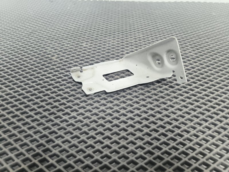 Кронштейн крыла, 2800 рублей, Балашиха