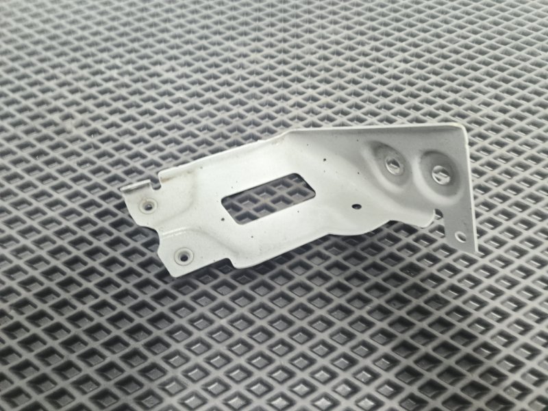 Кронштейн крыла, 2800 рублей, Балашиха