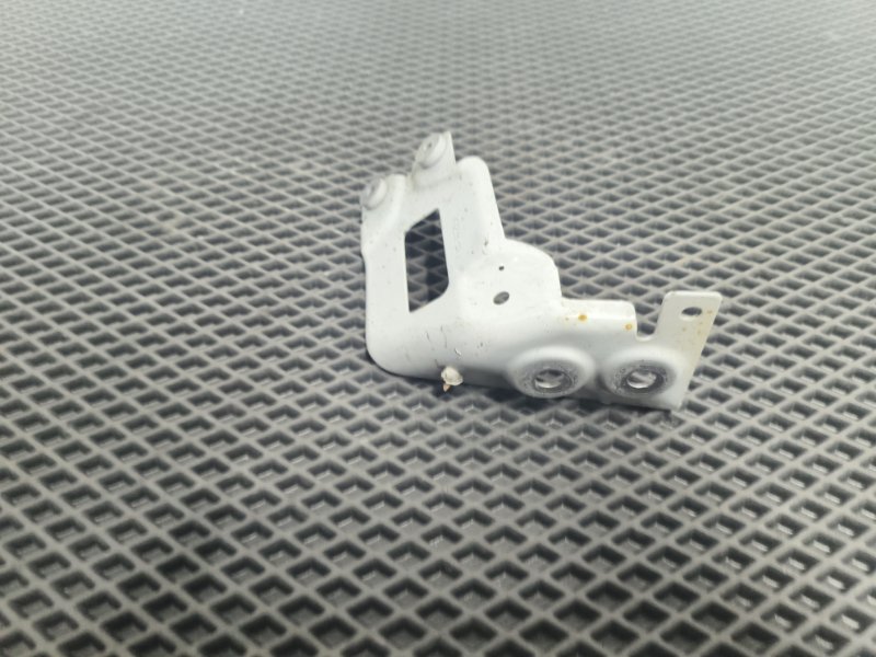 Кронштейн крыла, 2800 рублей, Балашиха