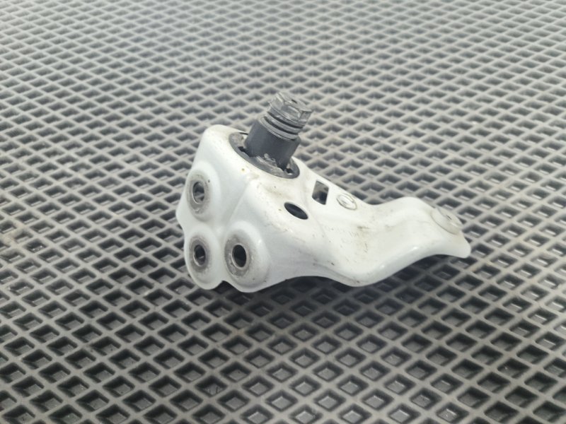 Кронштейн крыла, 2300 рублей, Балашиха