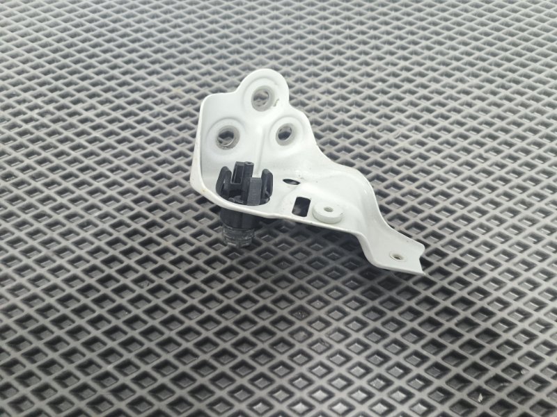 Кронштейн крыла, 2300 рублей, Балашиха