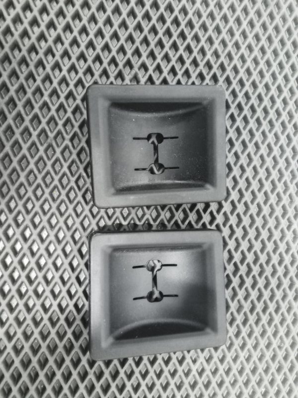 Накладка крышки багажника, 1000 рублей, Балашиха