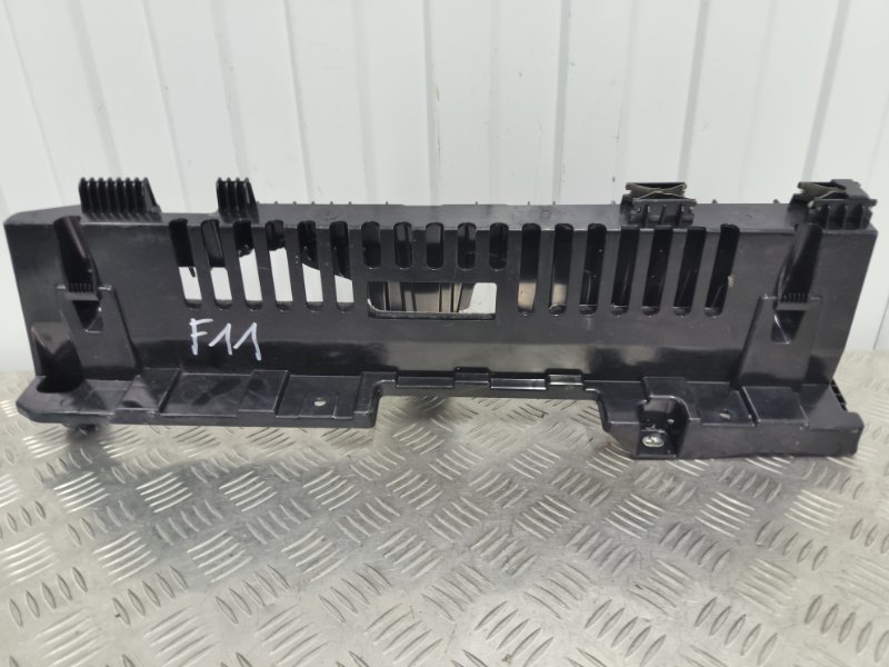 Кронштейн полки багажника, 4000 рублей, Балашиха