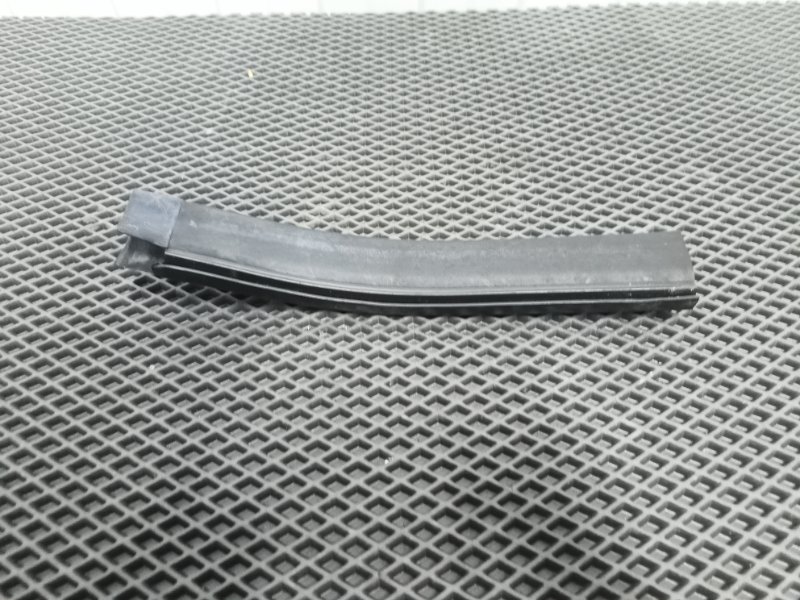 Уплотнительная резинка капота, 1300 рублей, Балашиха