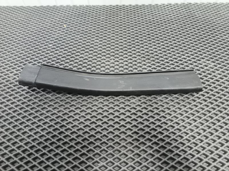 Уплотнительная резинка капота, 1300 рублей, Балашиха