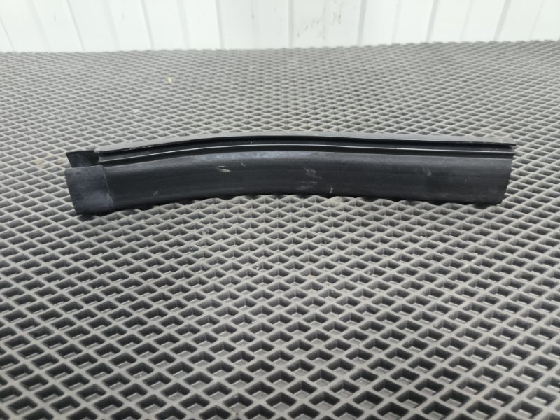 Уплотнительная резинка капота, 1300 рублей, Балашиха