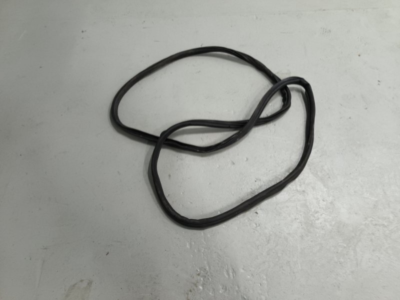 Уплотнительная резинка крышки багажника, 3700 рублей, Балашиха