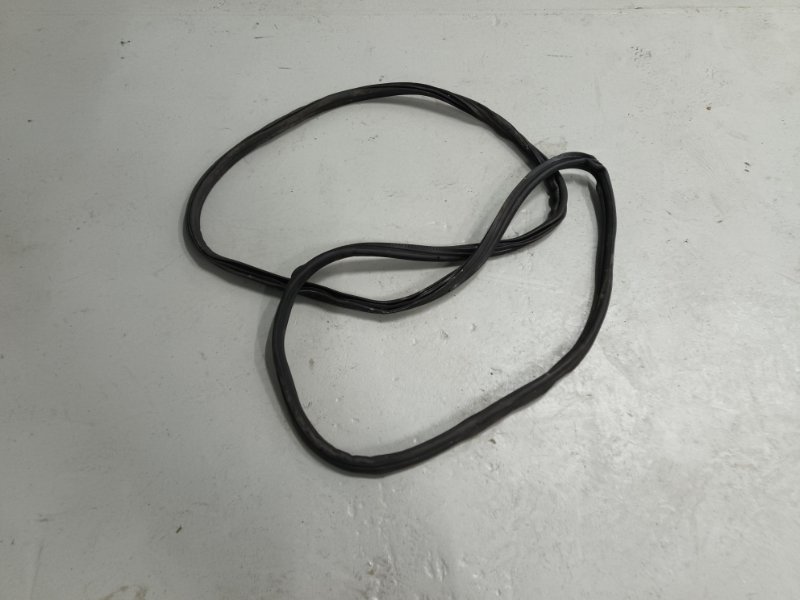 Уплотнительная резинка крышки багажника, 3700 рублей, Балашиха