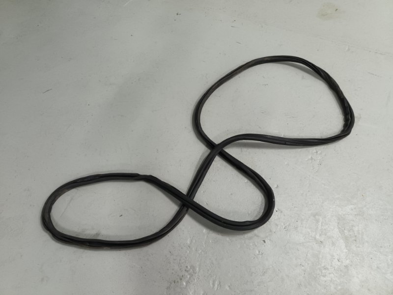 Уплотнительная резинка крышки багажника, 3700 рублей, Балашиха