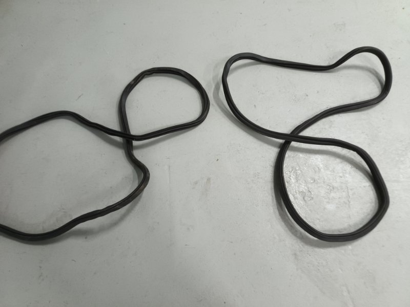 Уплотнительная резинка боковой двери, 3200 рублей, Балашиха