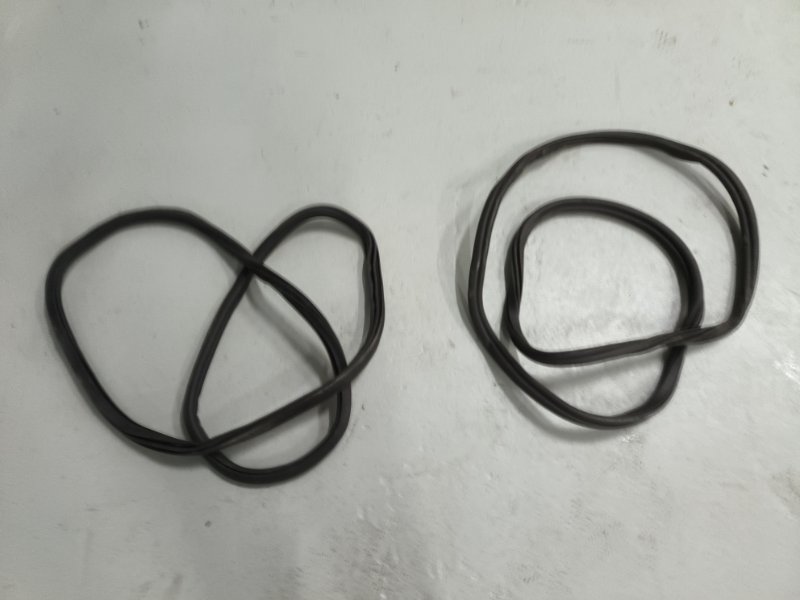 Уплотнительная резинка боковой двери, 3200 рублей, Балашиха