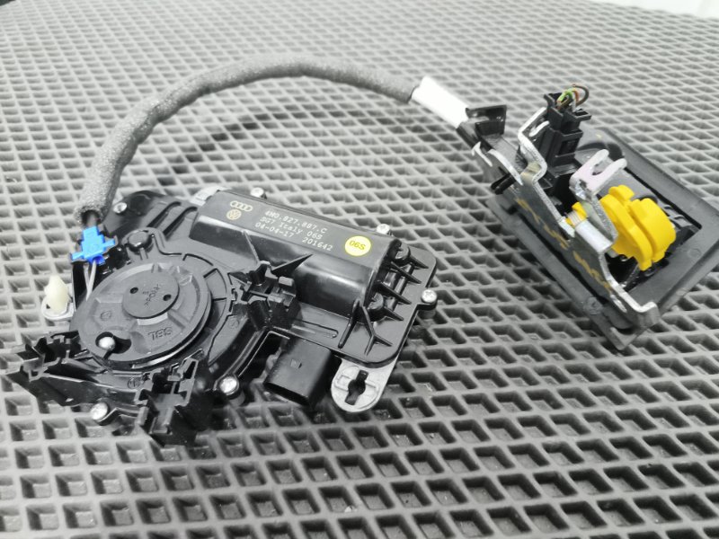 Доводчик двери багажника, 9000 рублей, Балашиха