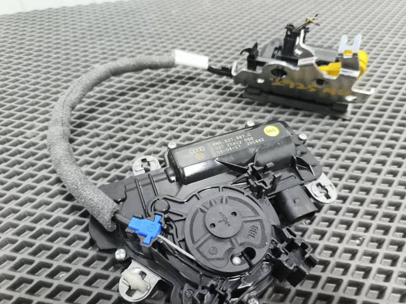 Доводчик двери багажника, 9000 рублей, Балашиха