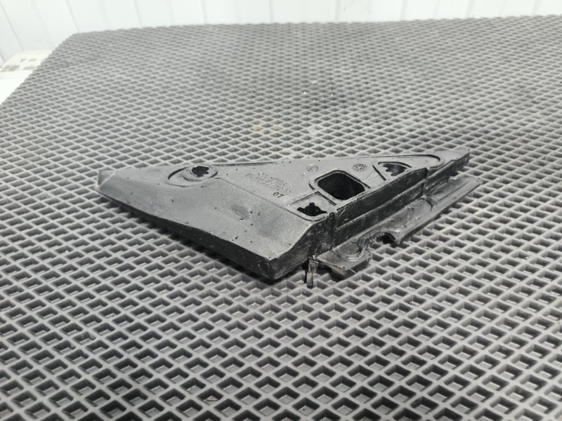 Накладка крепления зеркала, 2000 рублей, Балашиха
