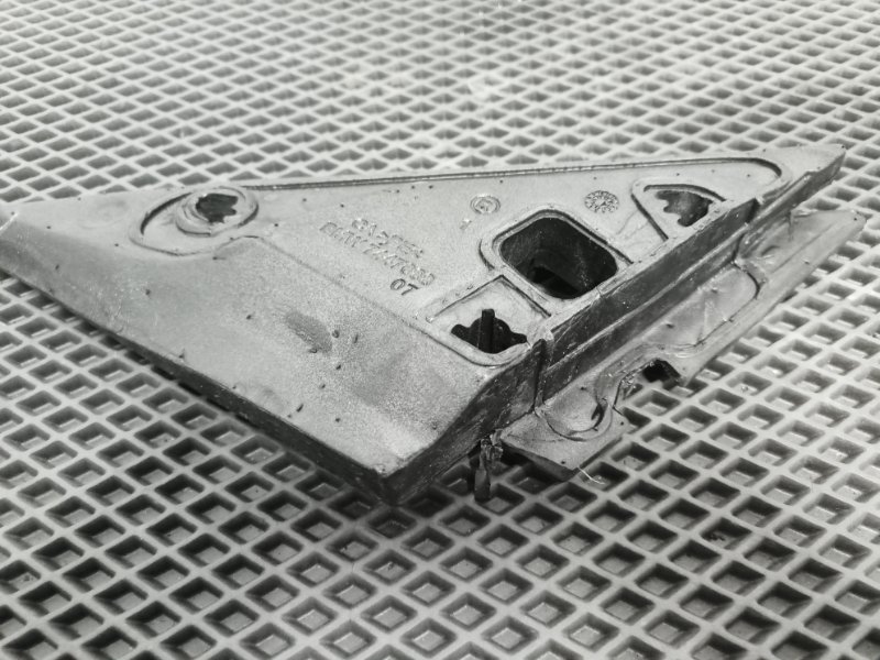 Накладка крепления зеркала, 2000 рублей, Балашиха