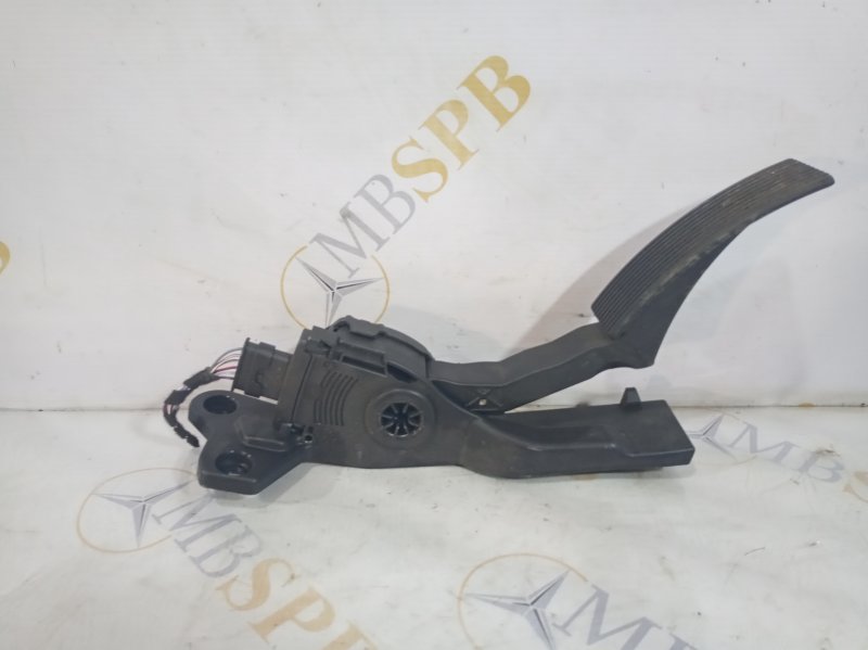 педаль газа, 1365 рублей, Санкт-Петербург