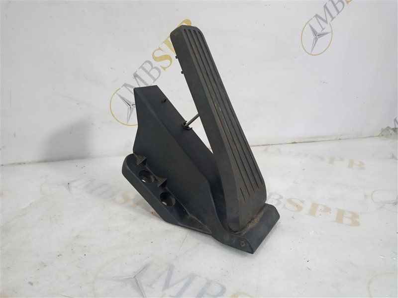 педаль газа, 775 рублей, Санкт-Петербург