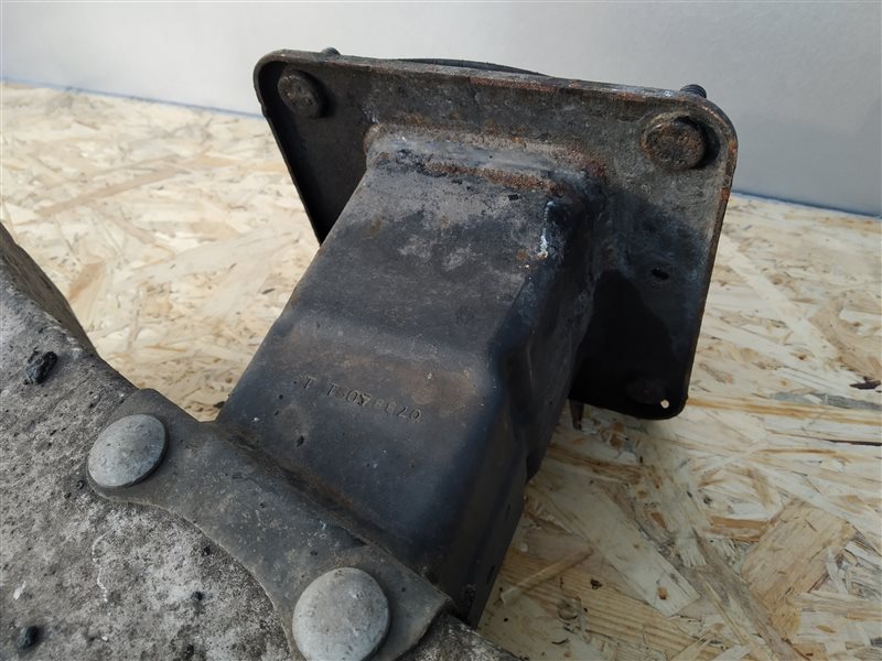 усилитель бампера, 1045 рублей, Санкт-Петербург