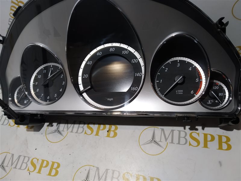 панель приборов, 2020 рублей, Санкт-Петербург