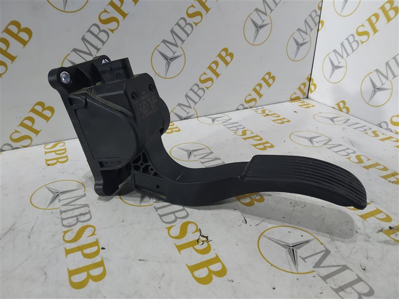 педаль газа, 1645 рублей, Санкт-Петербург