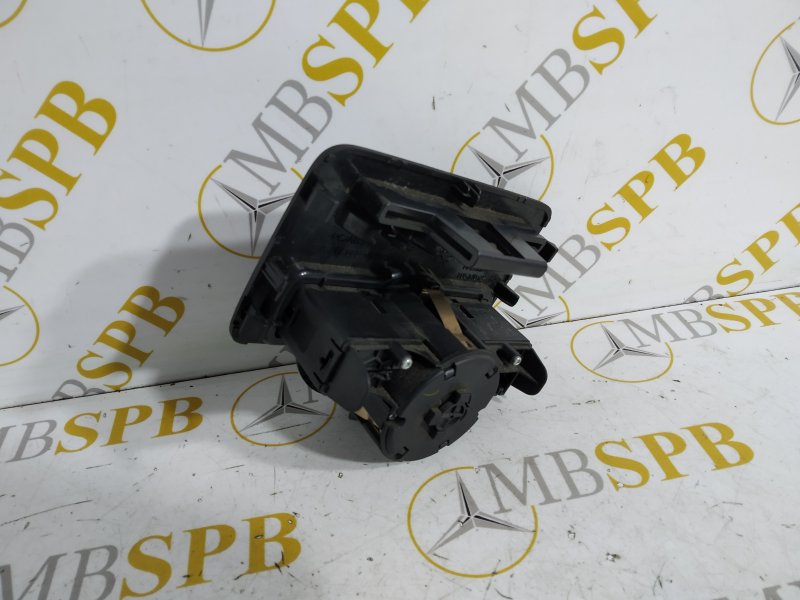 переключатель света, 2020 рублей, Санкт-Петербург