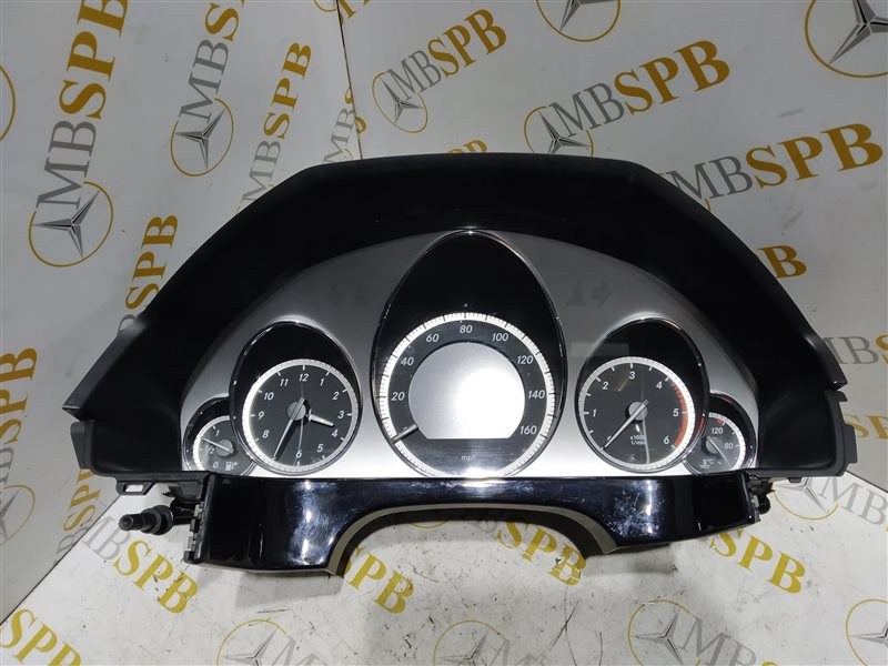 панель приборов, 2020 рублей, Санкт-Петербург