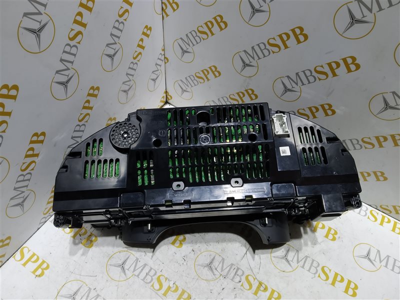 панель приборов, 2020 рублей, Санкт-Петербург