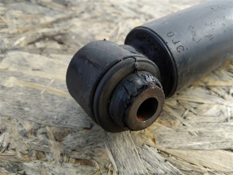 амортизатор, 2020 рублей, Санкт-Петербург