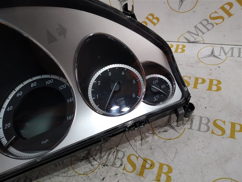 панель приборов, 2020 рублей, Санкт-Петербург