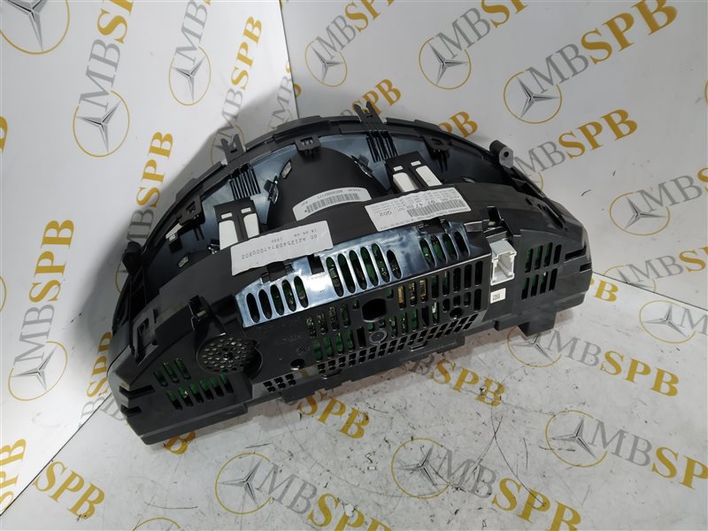 панель приборов, 2020 рублей, Санкт-Петербург