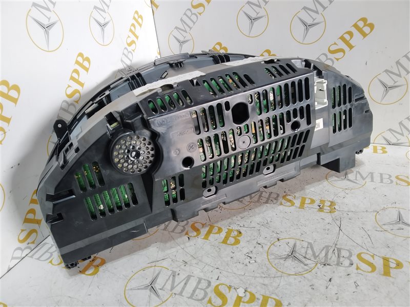 панель приборов, 2020 рублей, Санкт-Петербург