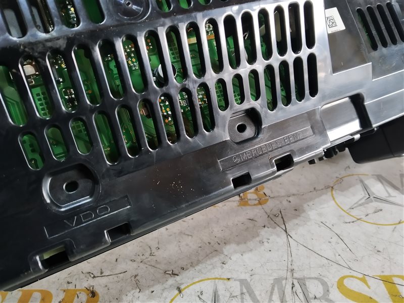 панель приборов, 2020 рублей, Санкт-Петербург