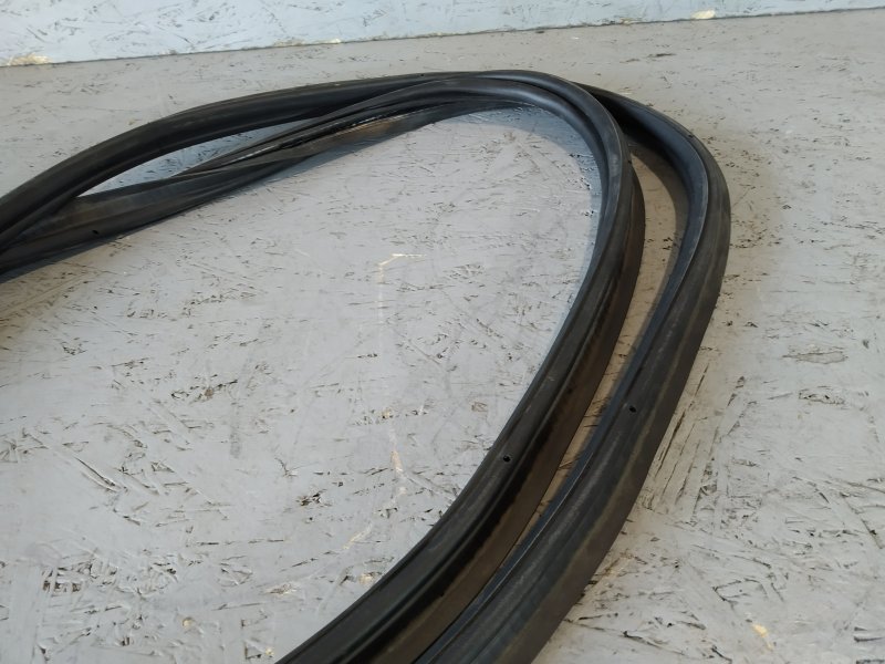 уплотнитель багажника, 530 рублей, Санкт-Петербург