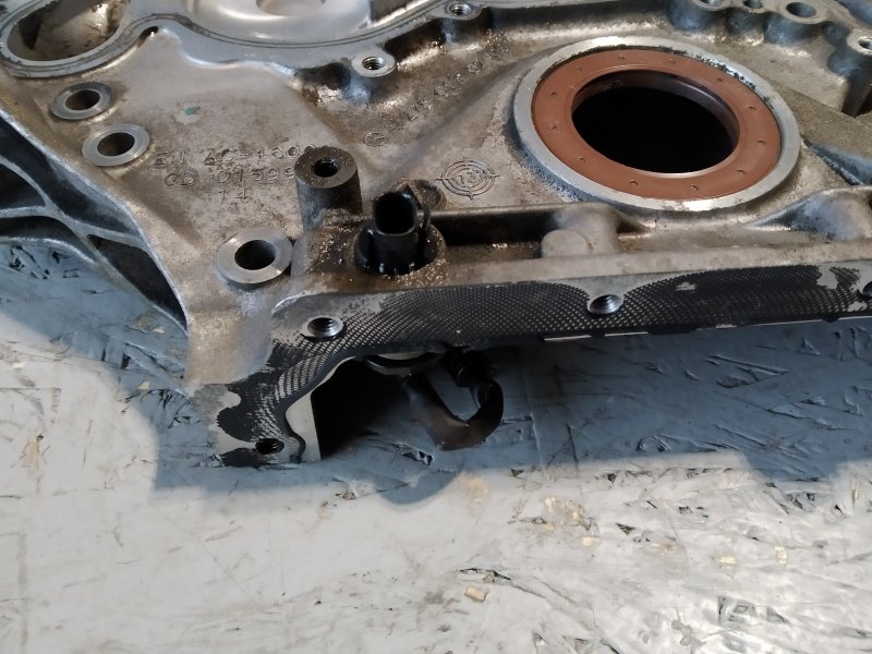 крышка двигателя, 2015 рублей, Санкт-Петербург