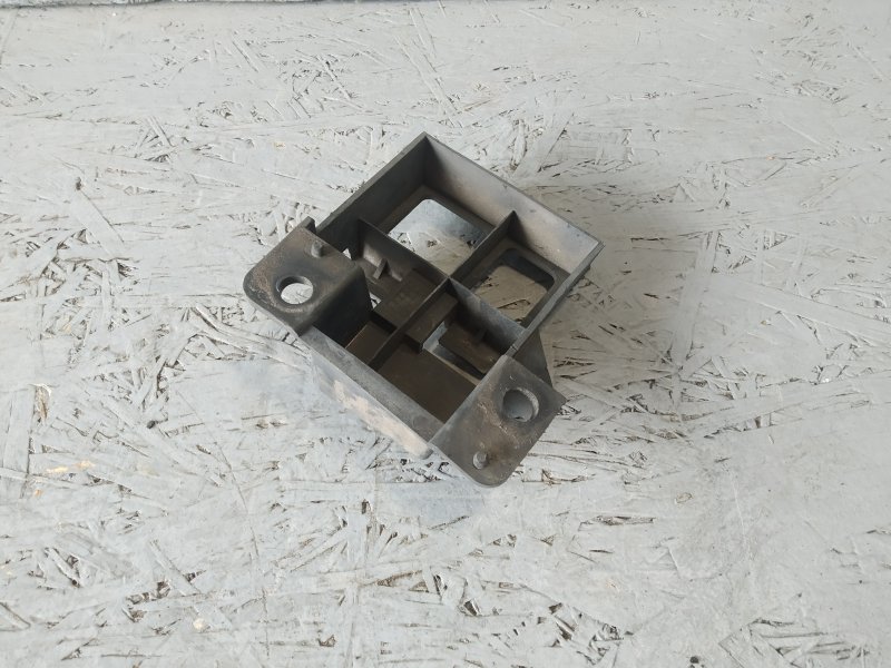 кронштейн бампера, 720 рублей, Санкт-Петербург