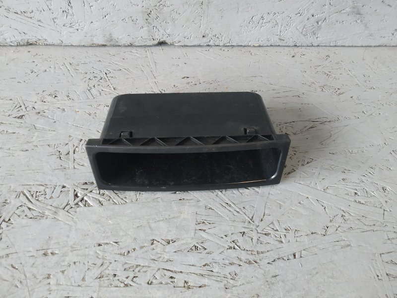 Ящик в торпедо, 720 рублей, Санкт-Петербург