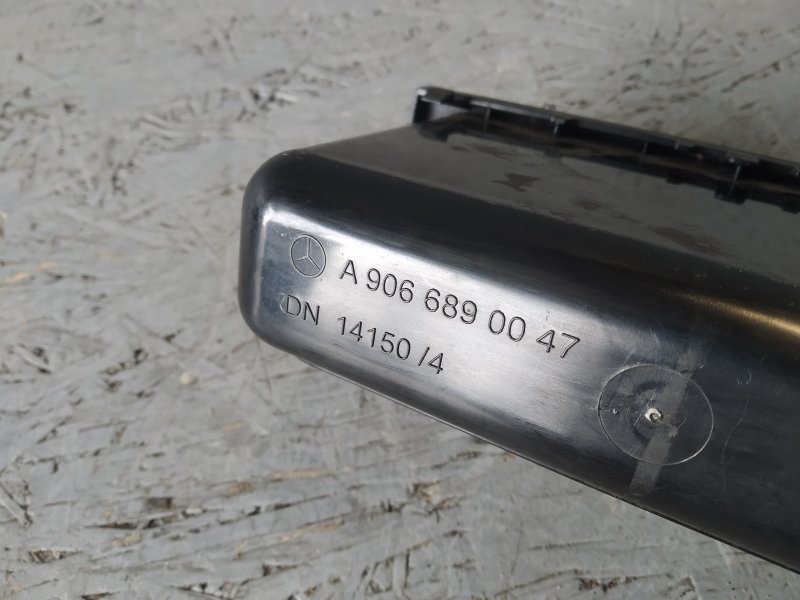 Ящик в торпедо, 720 рублей, Санкт-Петербург