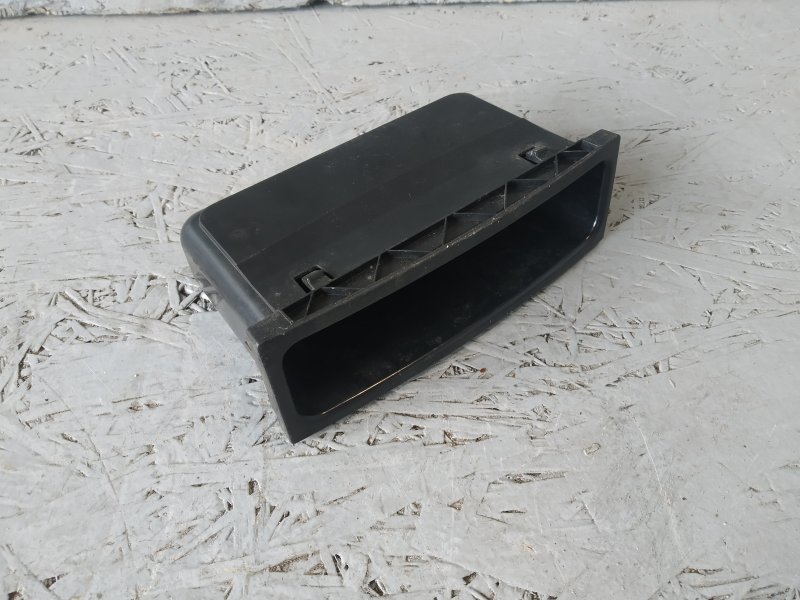 Ящик в торпедо, 720 рублей, Санкт-Петербург