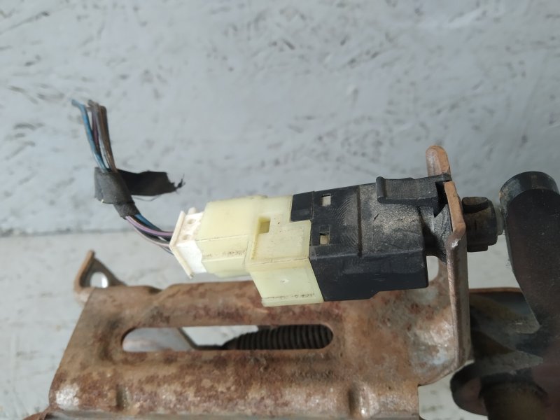 педаль тормоза, 860 рублей, Санкт-Петербург