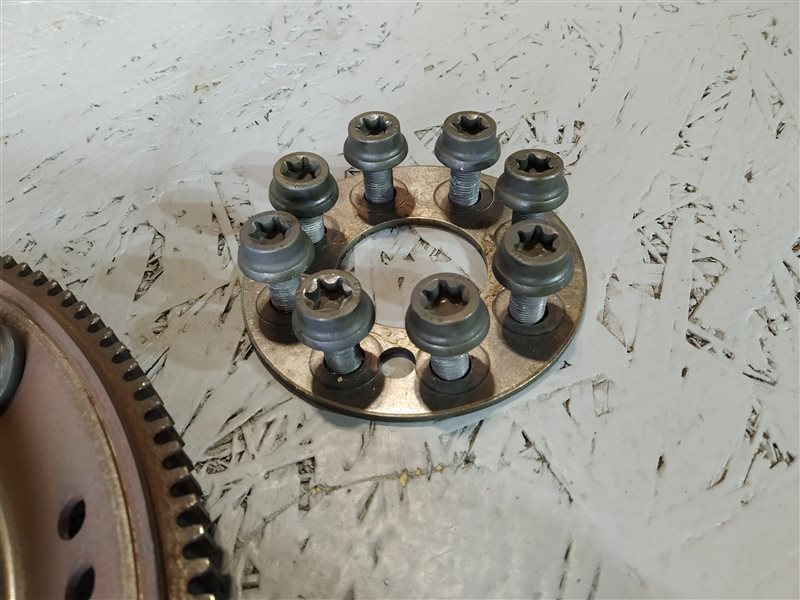 маховик, 1300 рублей, Санкт-Петербург