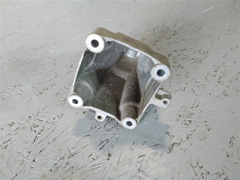 кронштейн двигателя, 1010 рублей, Санкт-Петербург