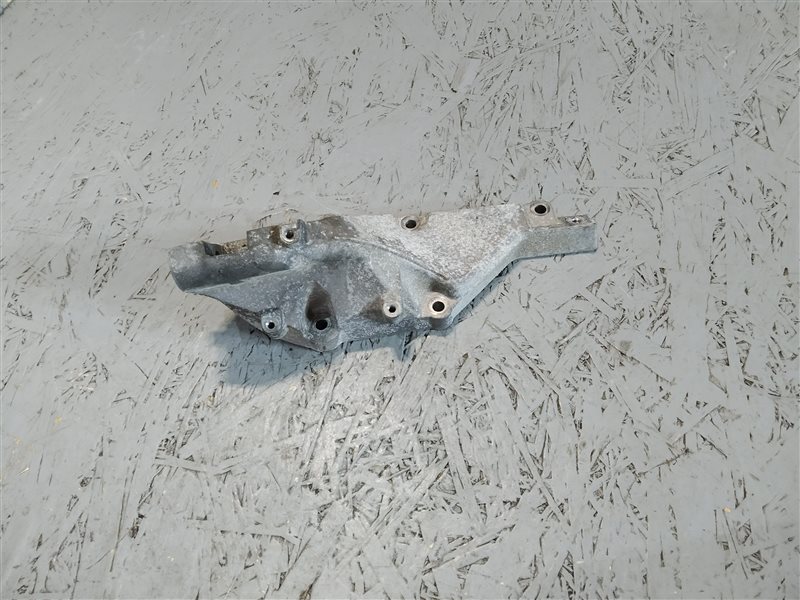 кронштейн двигателя, 1045 рублей, Санкт-Петербург