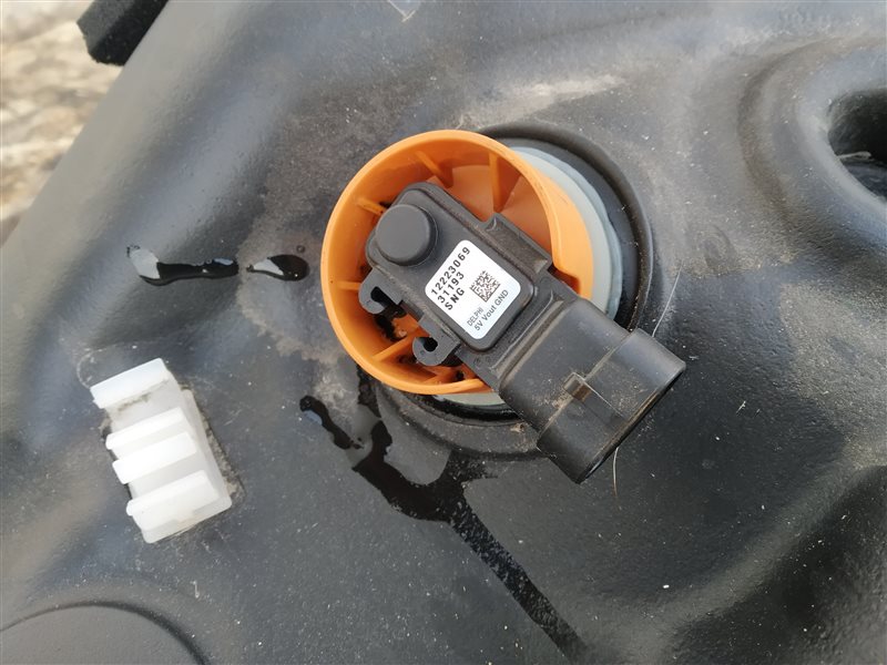 бак топливный, 2025 рублей, Санкт-Петербург