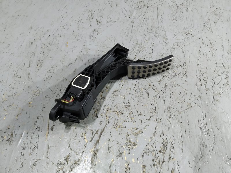 педаль газа, 835 рублей, Санкт-Петербург