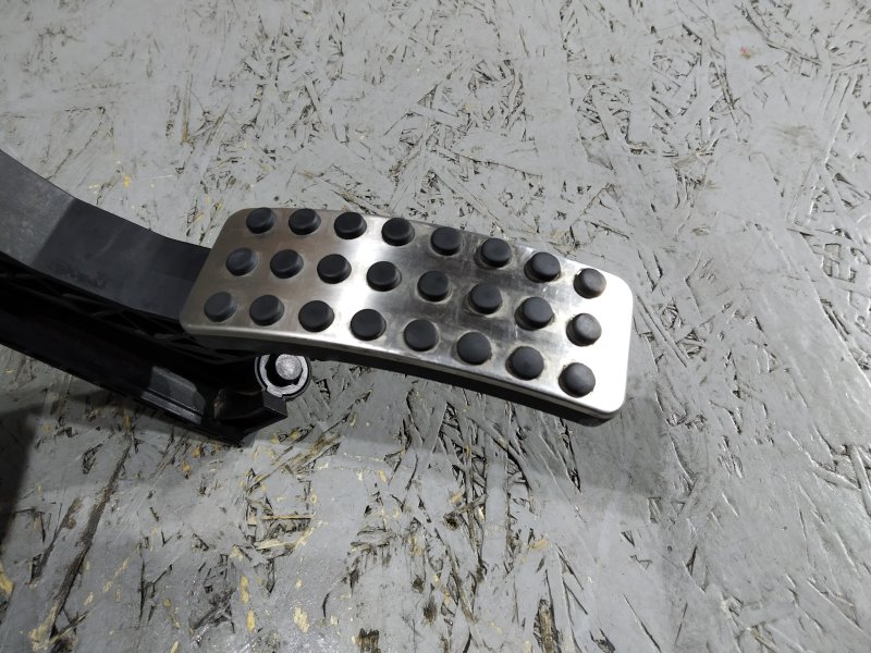 педаль газа, 835 рублей, Санкт-Петербург