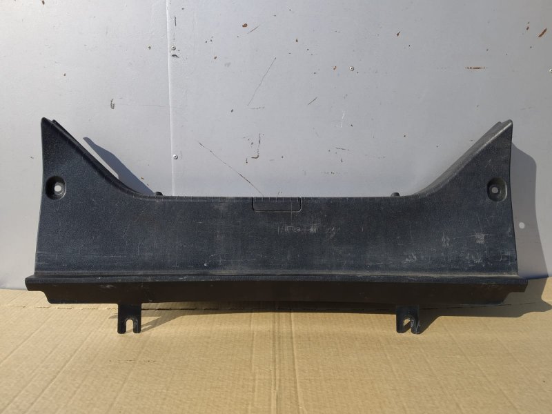 накладка багажника, 2725 рублей, Санкт-Петербург