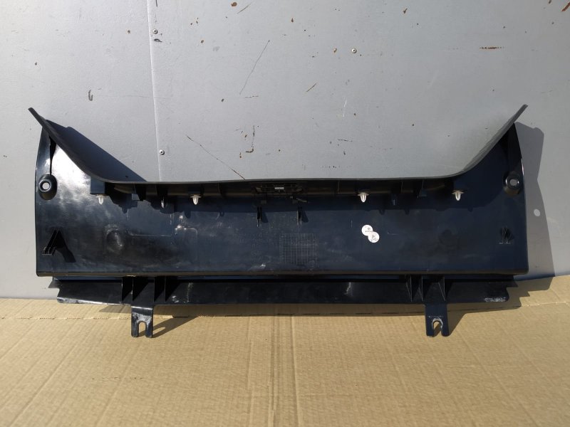 накладка багажника, 2725 рублей, Санкт-Петербург